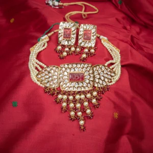 Kundan Pearl Choker