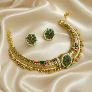 Fayat Radhika Kundan Antique Hasli Set